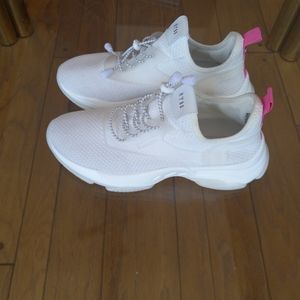 SALE Women's Steve Madden Myles White Athletic Shoes size 10